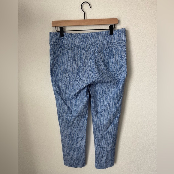 J.Mclaughlin Abstract Memo Newport
Capri - Picture 4 of 9